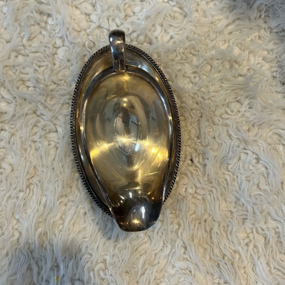 Vintage AvonW Rogers Silver plate Gravy Sauce 3613 farmhouse decor - Picture 3 of 4